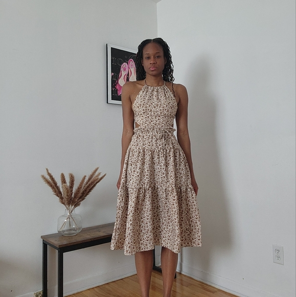 Cute Summer Dress - Picture 4 of 5